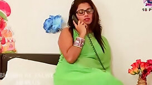 Desi aunty romantic fuck each other with boyfriend