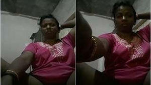 Excited Tamil bhabhi flaunts her pussy on camera