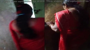 Aunty Idham Sari shows off her sexy curves in Salem video