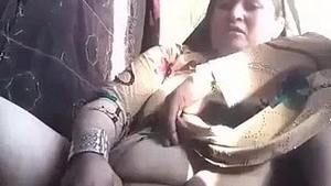 Pakistani mothers make sex film for their lovers