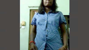 Lustful babe goes crazy in the dark