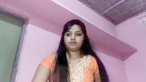 Desi bhabi flaunts her perky tits and cute body in a village setting