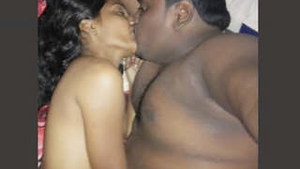 Tamil couple enjoys oral and vaginal sex in HD video clips