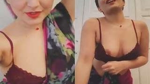 Curvy Desi beauty flaunts her assets in dance video