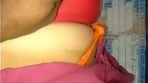 Indian auntie flaunts her naughty parts