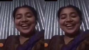 Bangladeshi girl flaunts her breasts and vagina in a video call