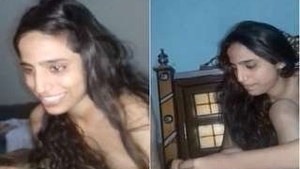 Desi Indian girl with a super hot look gives a mind-blowing blowjob