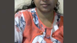 A Bengali woman pleasures herself on camera