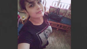 Cute Indian girl shows off her boobs and pussy in video call