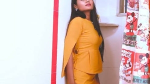 Soni Solo's sensual solo performance on Chikooflix and Goldflix