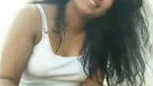 Tamil girlfriend's hot handjob with lovely expressions