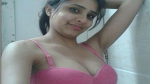 Indian girl exposes her XXX boobies and pussy in the bathroom