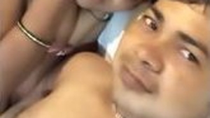 Married bhabhi's naughty MMS with her boss