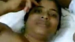 Married telugu aunty sucking customer modda in hotel