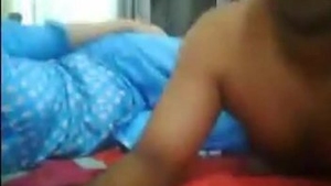 Indian couple in honeymoon: a steamy video