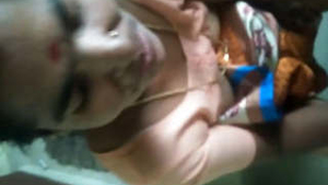 Telugu Bhabhi Clara Converse gives a clear and sexy handjob