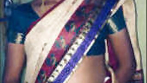 Famous Tamil Girl Showing Her Milky Boobs Pussy