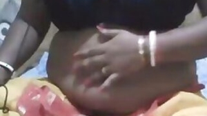 Desi chachi gandi talk bhosra gand indian dirty