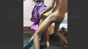 Desi Boudi gets fucked in Indian video