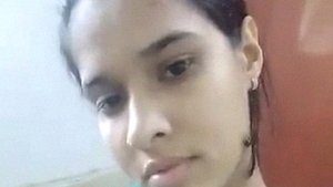 Tamil girl in Aruppukkottai goes nude on Xvideo