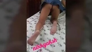 Tamil housewife getting sexy massage...