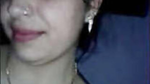 Plumpy indian bhabhi with dirty talk