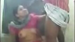 Village Guy Pressing Boobs Of Tamil Randi