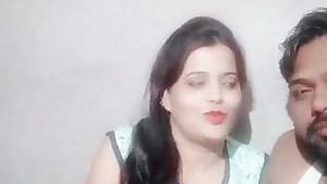 Pleasant Desi woman and the husband are going to act in XXX video