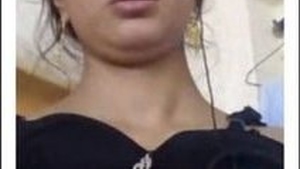 A Pakistani girl reveals her breasts during a video call