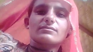 Aunt Rajasthani's sensual rubbing session