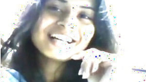 Desi Girl Suck big Dick In car