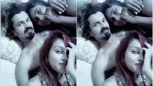 Indian Tamil wife gets her breasts sucked by lover