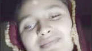 Horny Indian girl's facial expressions and moaning in homemade video