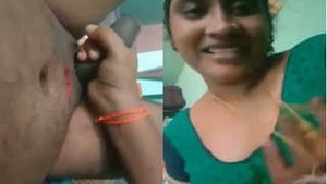 Hot Telugu bhabhi gives a handjob in HD quality