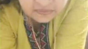 Desi aunty fingering