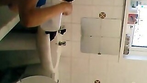 Spectacled Indian babe clean shaven pussy...