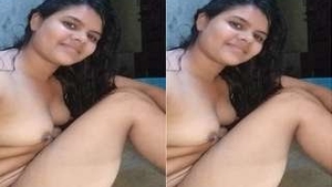Desi bhabhi gets naughty and records it all on camera