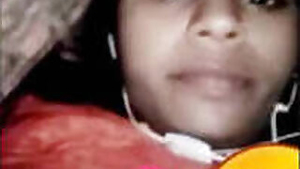 Desi Girl Showing On VideoCall