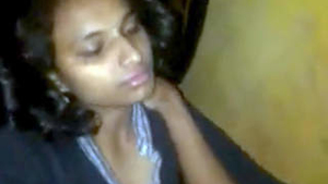 Desi girl enjoys riding her partner