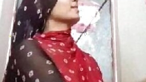 Sexy bhabhi record naked bathroom video