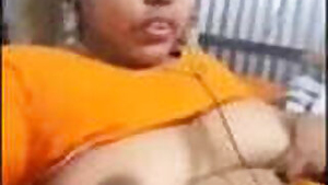 Desi Bhabi Pussy Fingering