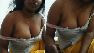 Tamil girl gives a handjob to her partner