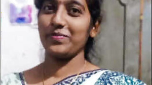 Telugu Girl Showing Boobs on VC