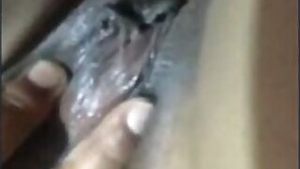 Desi bhabi fingering pussy video with lover