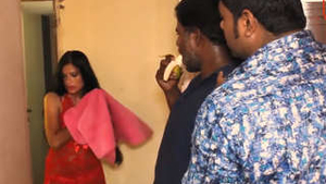 Husband from India has sex with a horny wife from Calcutta