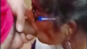 Desi girl sucking cock