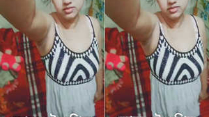Amateur Indian girl flaunts her big boobs and pussy on VK