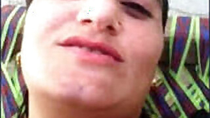 Horny Paki Bhabhi Showing Boobs and Pussy