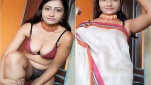 Desi babe flaunts her curves in exclusive video