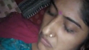 Indian pussy gets pleasured in a hot and heavy video